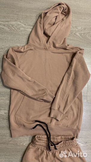 Спортивный костюм женский