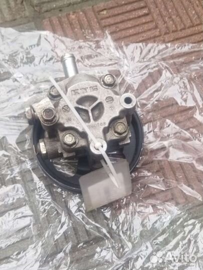 Насос гур на mitsubishi лансер10 4б10, 4б11, 4б12