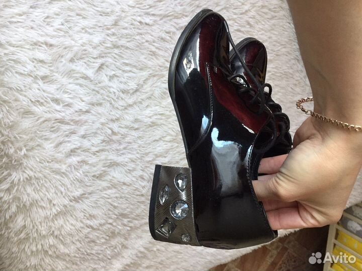 Ботинки женские 36 размер