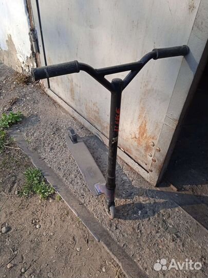 Трюковой самокат, скейтборд