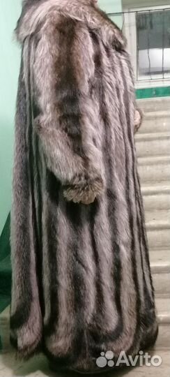 Шуба натуральная енот раз 52