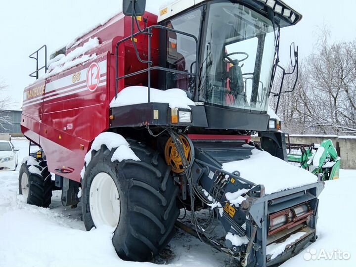 Зерноуборочный комбайн полесье GS 12