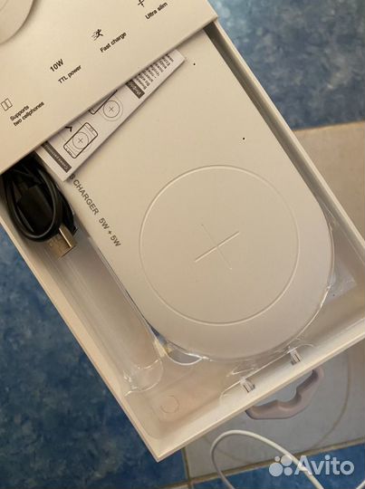 Беспроводная зарядка Новая