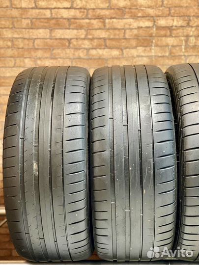 Michelin Pilot Sport 4 225/45 R17