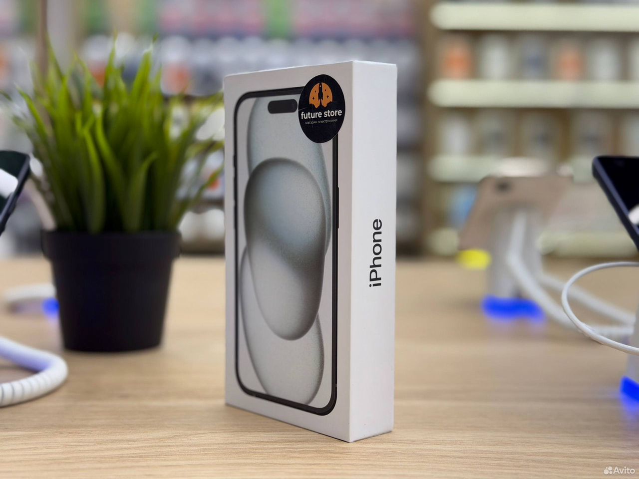 iPhone 15, 128 ГБ, SIM + eSIM