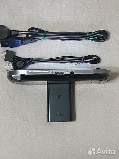 Sony PS Vita Fat PCH-1108 Wi-Fi+3G (8г/Прош 3.65)