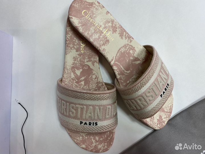 Тапочки Diop Chez Moi в наличии 37