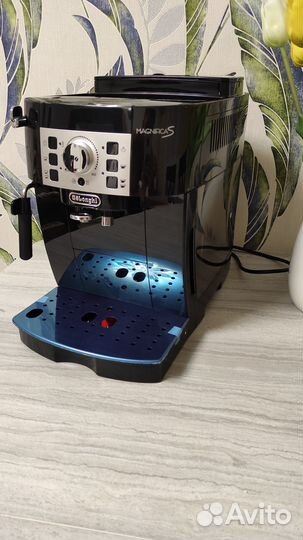 Новая Кофемашина DeLonghi Ecam 22.110.B, Румыния