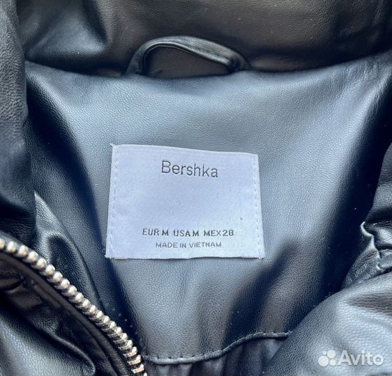 Пуховик укороченный bershka