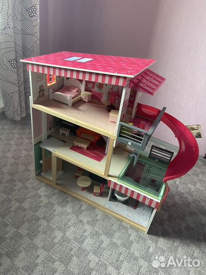 Домик кукольный