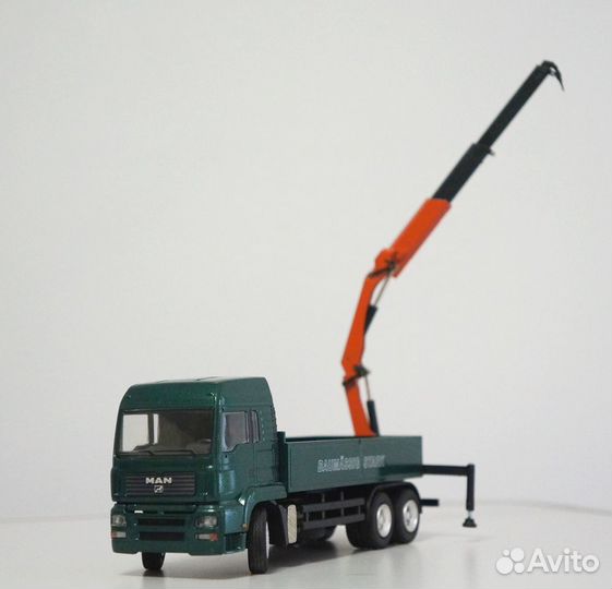 1/50 грузовик MAN Baumassig кран 1:50 манипулятор