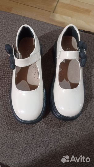 Туфли и босоножки для девочки