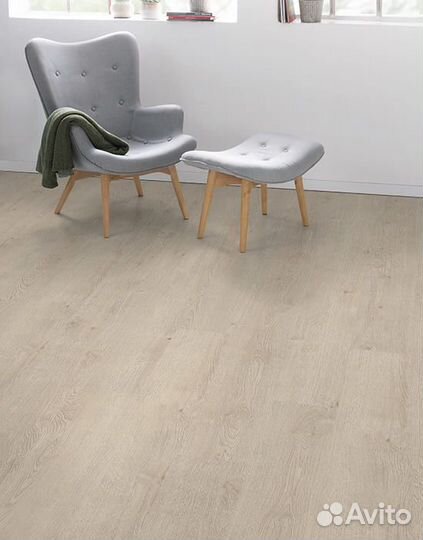 Ламинат Egger Дуб Ньюбери белый EPL045