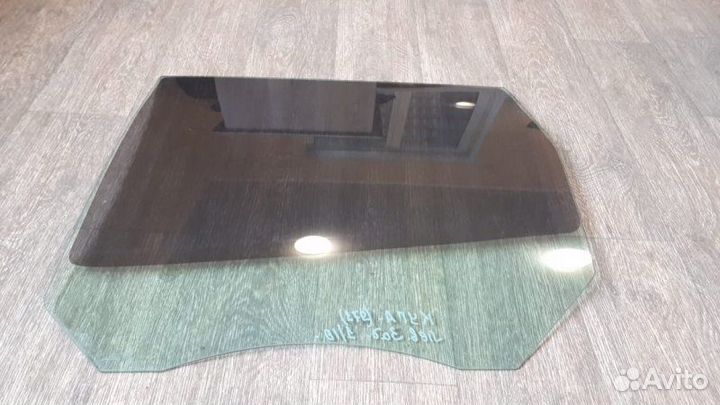 Стекло двери заднее левое Ford Kuga G6DG 2.0