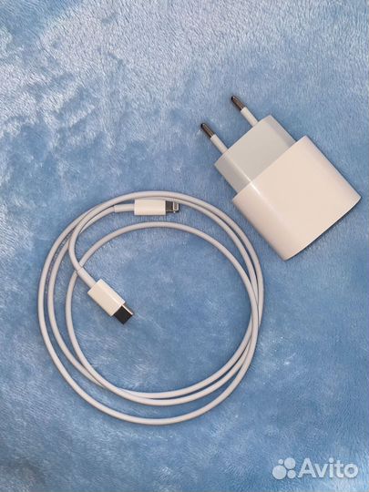 Зарядное устройство для iPhone (оригинал)