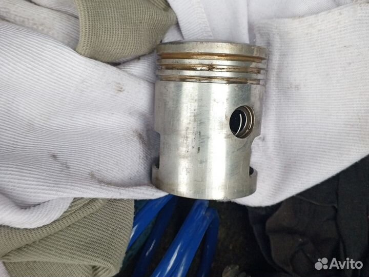 Поршни с кольцами и пальцами 58,5 на Яву 634