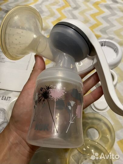 Молокоотсос nuk ручной и накладки avent