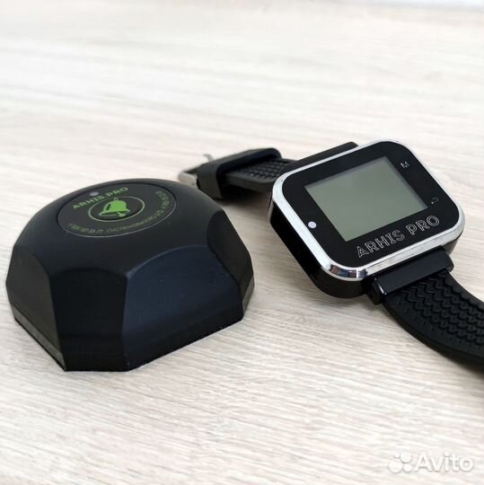 Кнопка вызова официанта персонала и часы Практик