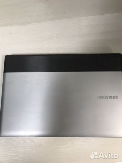 Ноутбук samsung