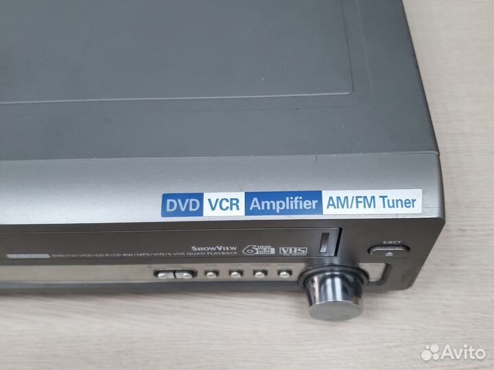 Видеомагнитофон