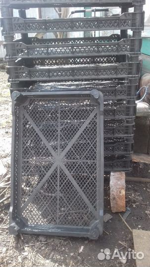 Пластмассовые ящики