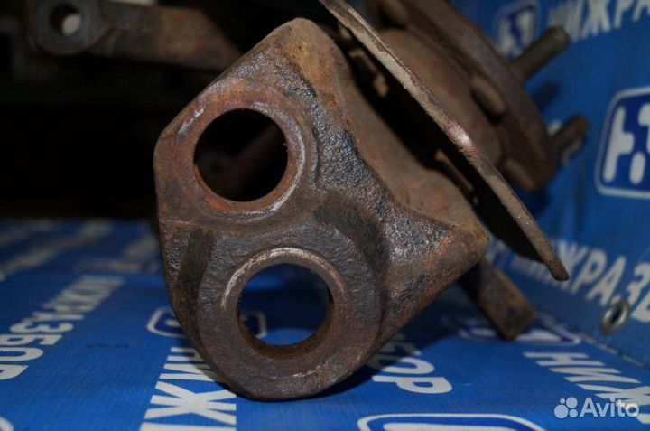 Кулак поворотный передний правый Mazda 6 GG 2.0 LF