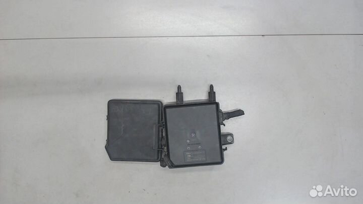 Блок предохранителей Renault Laguna 3 2009, 2010