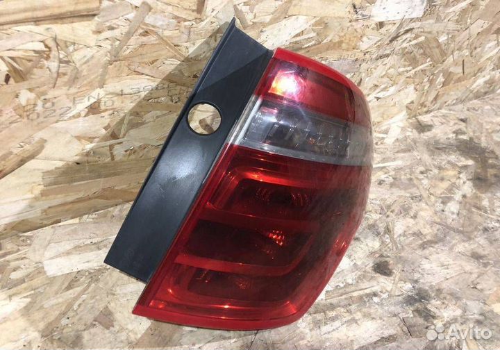 Фонарь задний правый Citroen C4 Picasso 1 2006