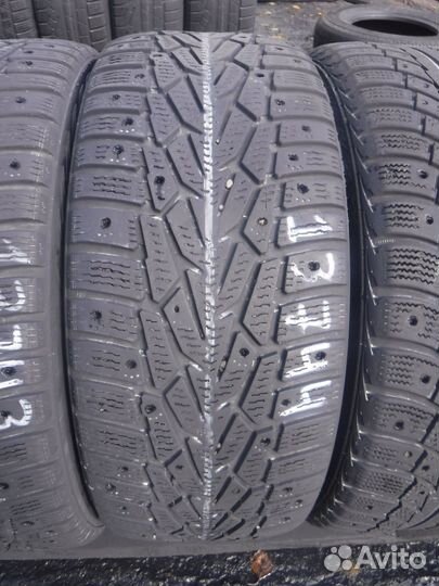 Nokian Tyres Hakka H 215/55 R16