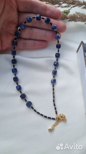 Колье (чокер) из содалита и чёрного агата