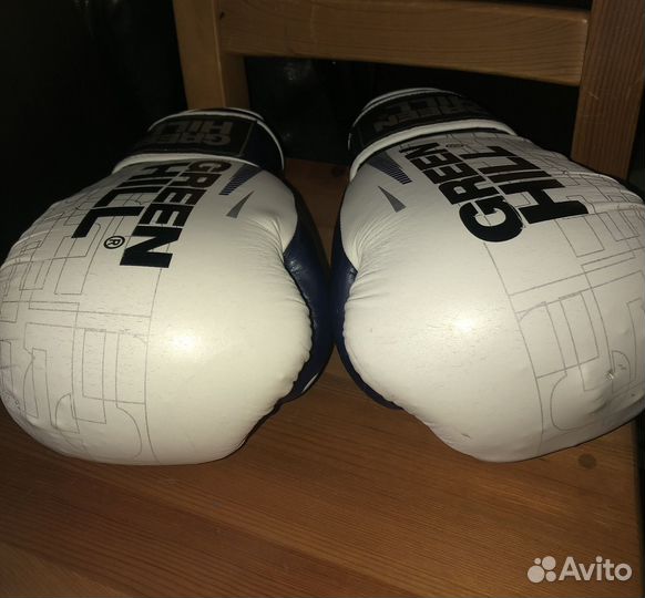 Боксерские перчатки 14. oz green hill