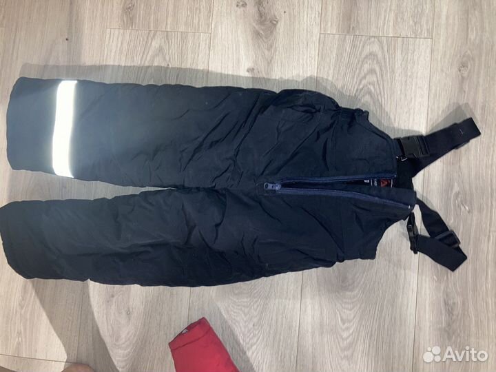 Красивый зимний костюм с брюками