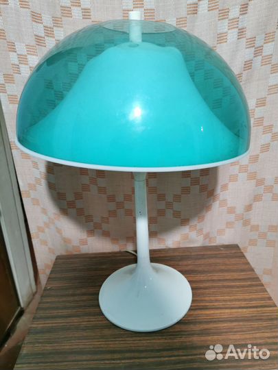 Лампа настольная