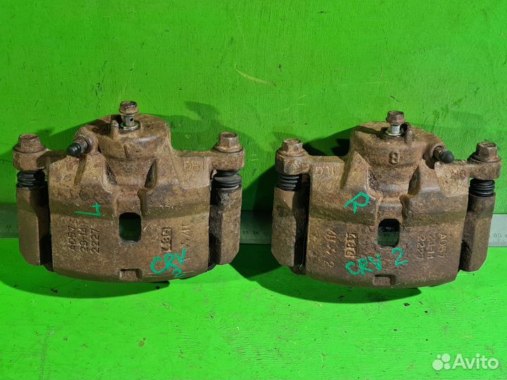 Суппорта передние для Honda CR-V 2 2002-2006