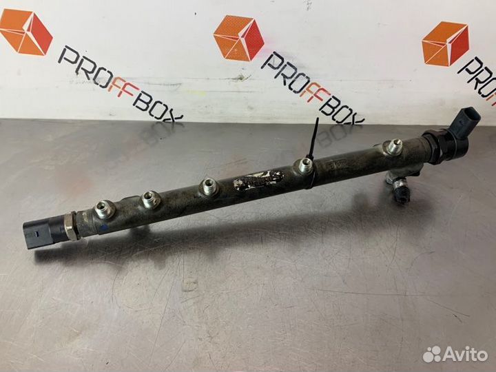 Топливная рампа Mercedes C-Class W203 OM646 2.2