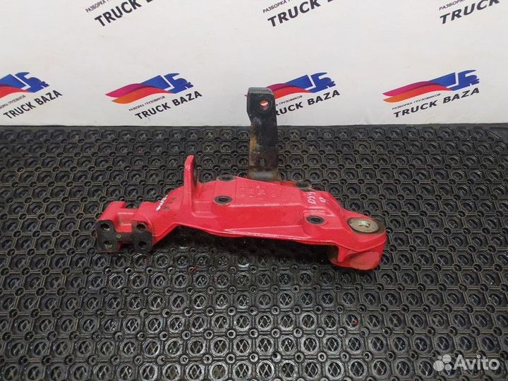 Кронштейн рессоры передней правый Daf XF105