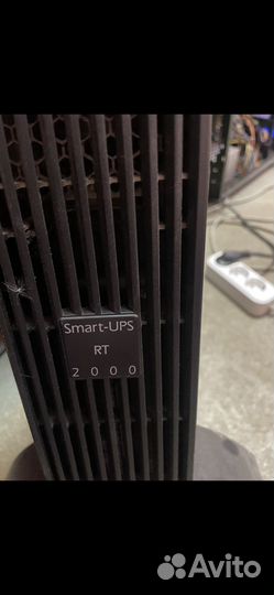 Источ.бесперебойного питания apcsmart-upsrt2000VA