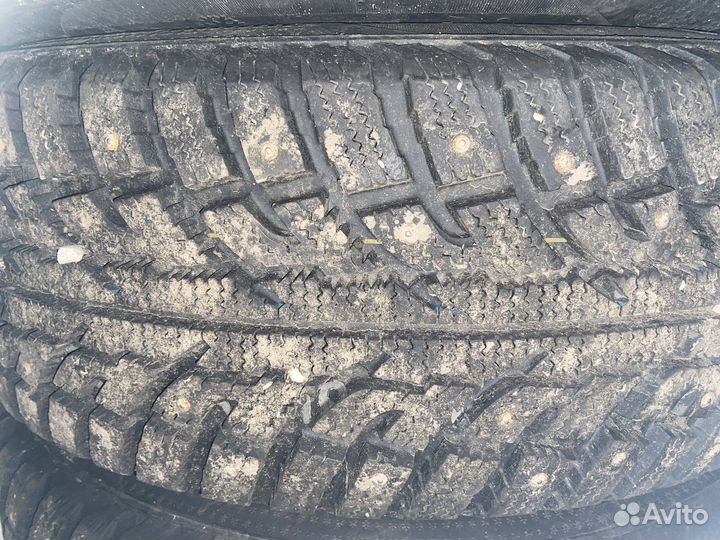 Kumho I'Zen RV Stud KC16 215/60 R17 100