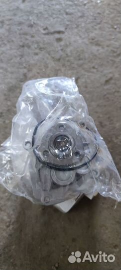 Водяной насос помпа на opel