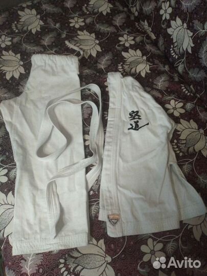 Кимоно, защитные накладки и ракушка