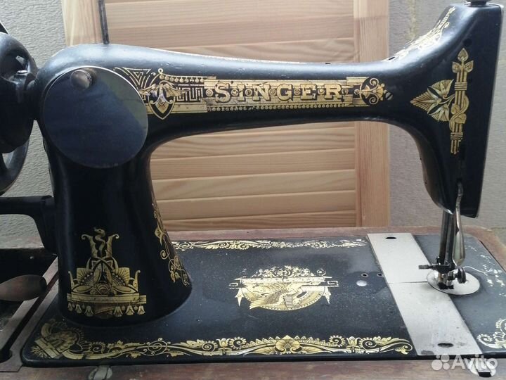 Швейная машина Singer