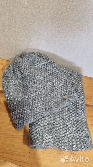 Продам шапку и снуд