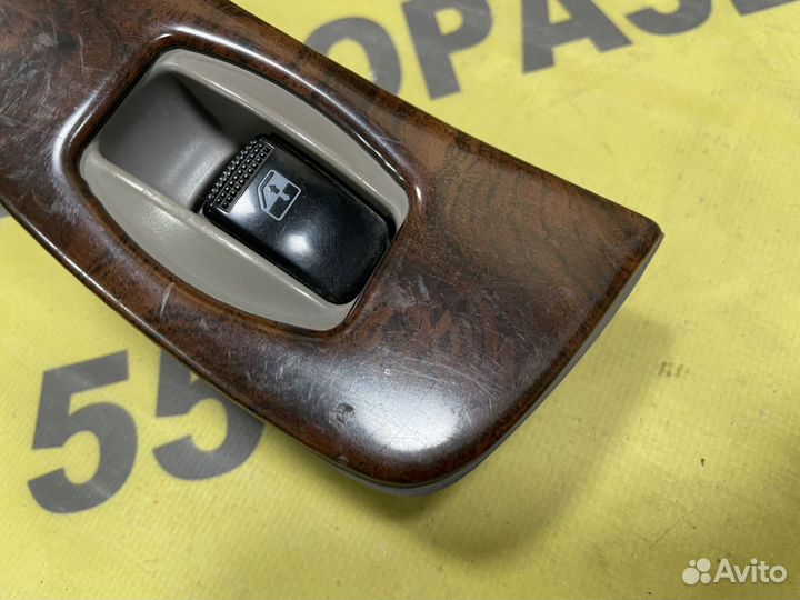 Кнопка стеклоподъемника зп Hyundai Elantra XD