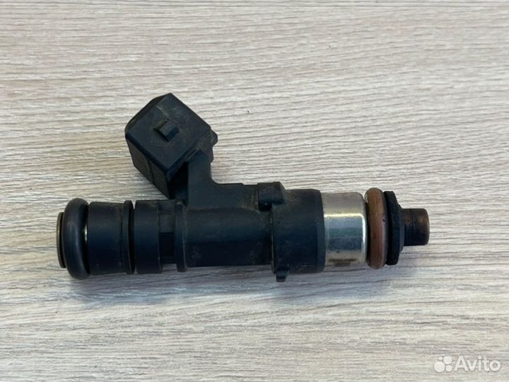 Форсунка топливная LADA Granta 1 2015