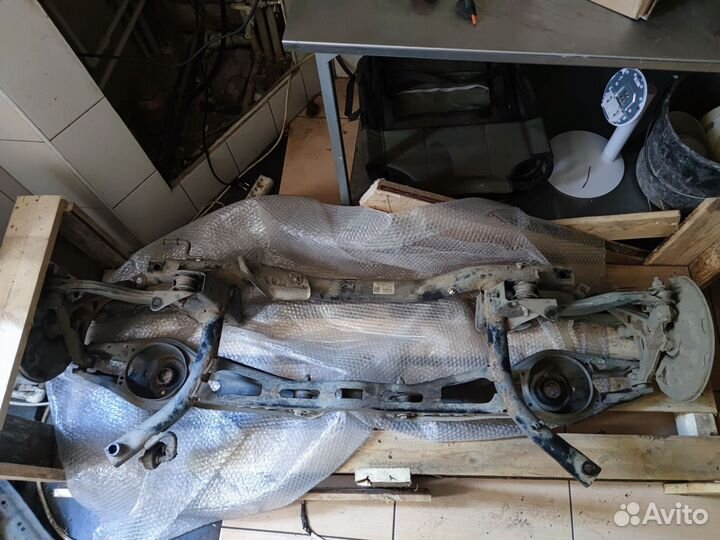 Задний подрамник Octavia a7 1.8 дорест