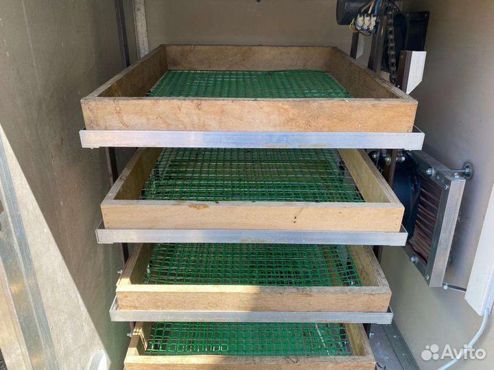 Инкубатор для яиц автоматический бу