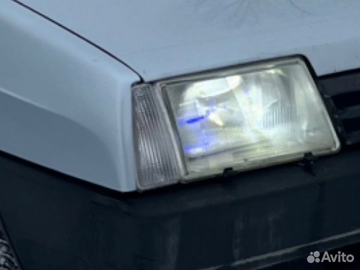 Белые стекла поворотников ваз 2108-21099