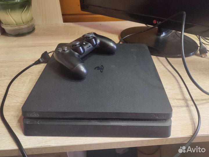 Sony PS4 slim 1tb с играми