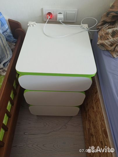 Тумба прикроватная