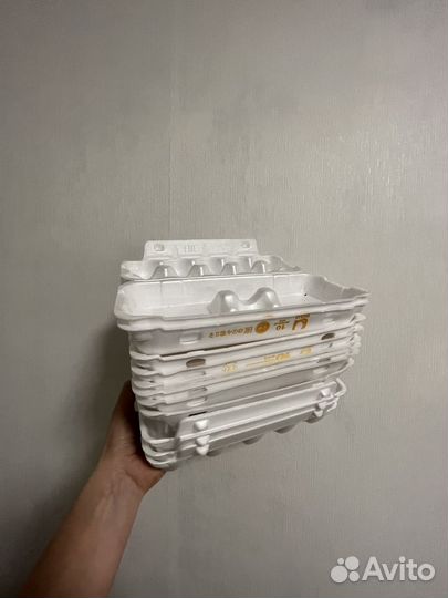 Контейнеры и подложки для яиц